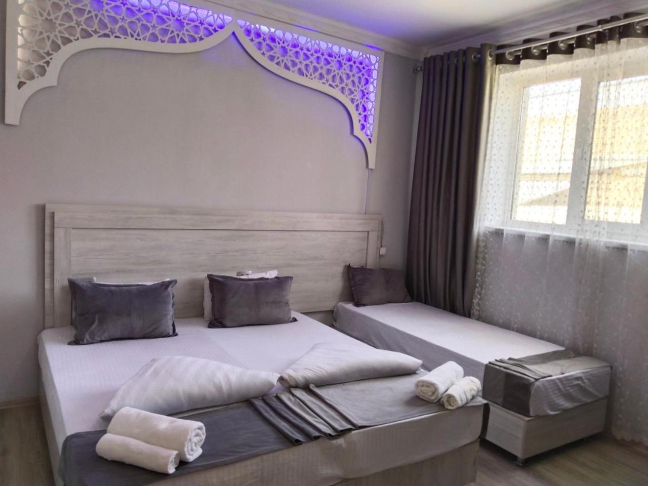 Hotel Rizqiro'Z Boutique Buhara Dış mekan fotoğraf